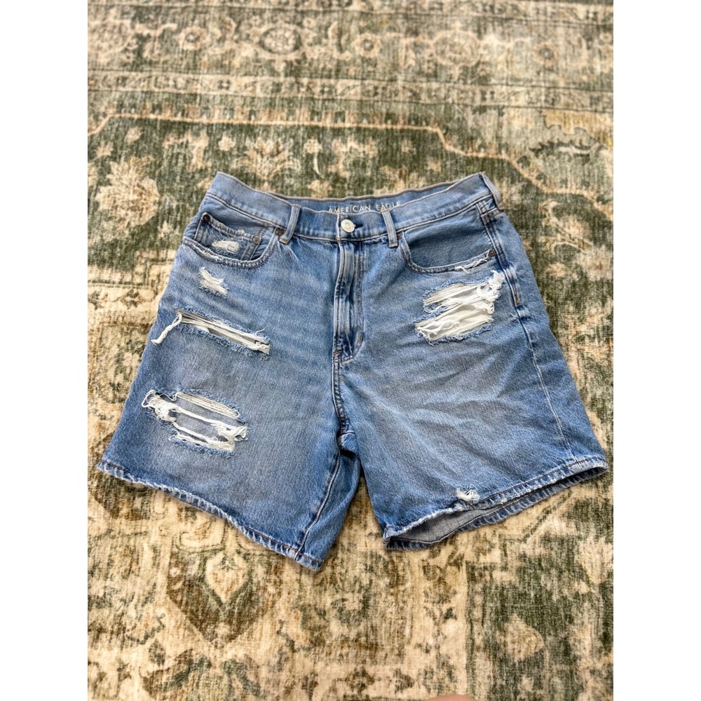 American Eagle 90s Boyfriend Shorts Size 12 Distressed Denim Medium Wash Cotton
